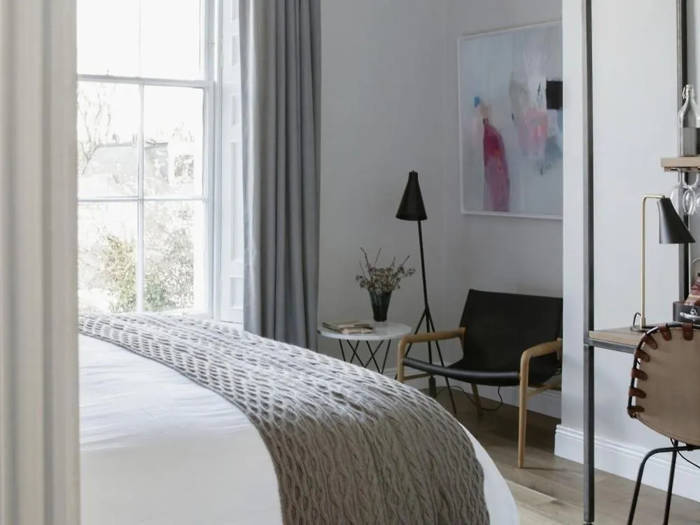 Pembroke Hall Dublin Guest house