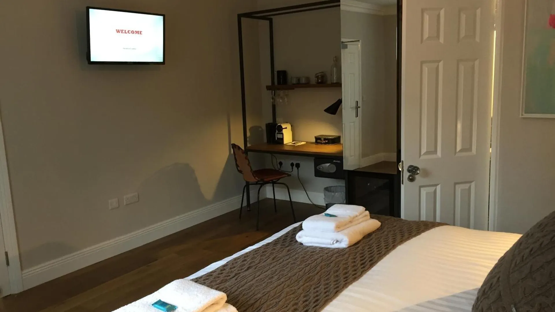 Pembroke Hall Dublin Guest house