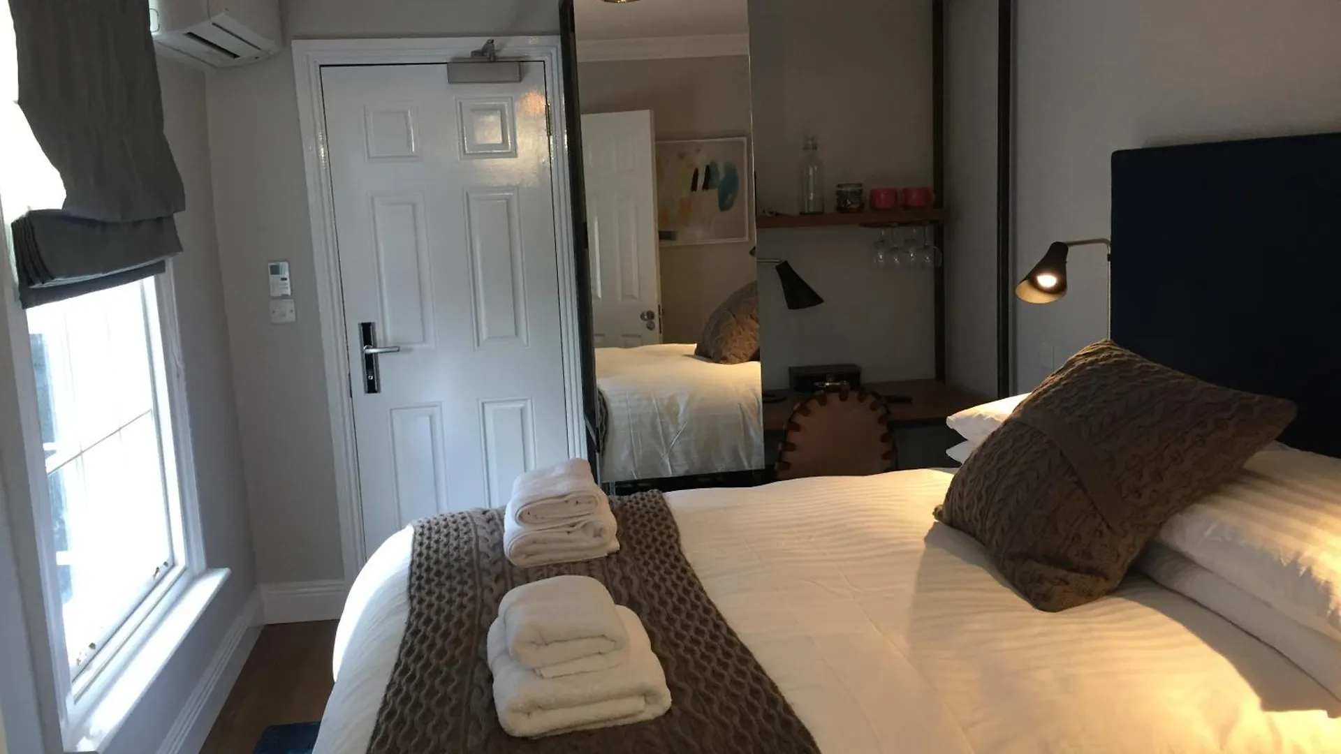 Pembroke Hall Dublin Guest house